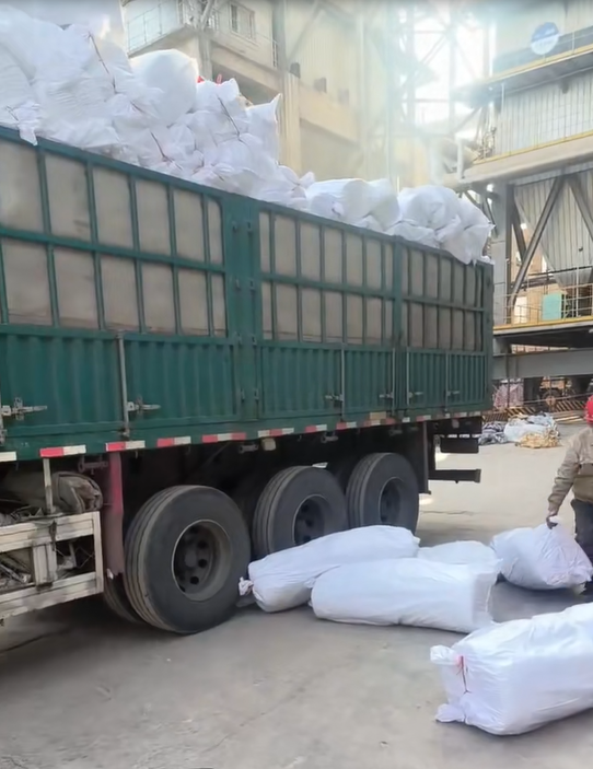 陶瓷纖維毯/繩運抵發電廠，為鍋爐系統披上高效“隔熱鎧甲”